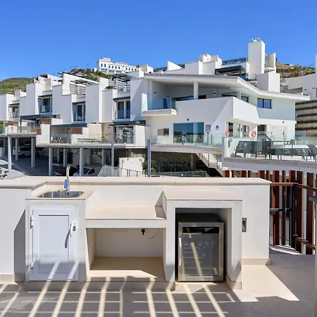 Exclusive Getaway - Ocean View *